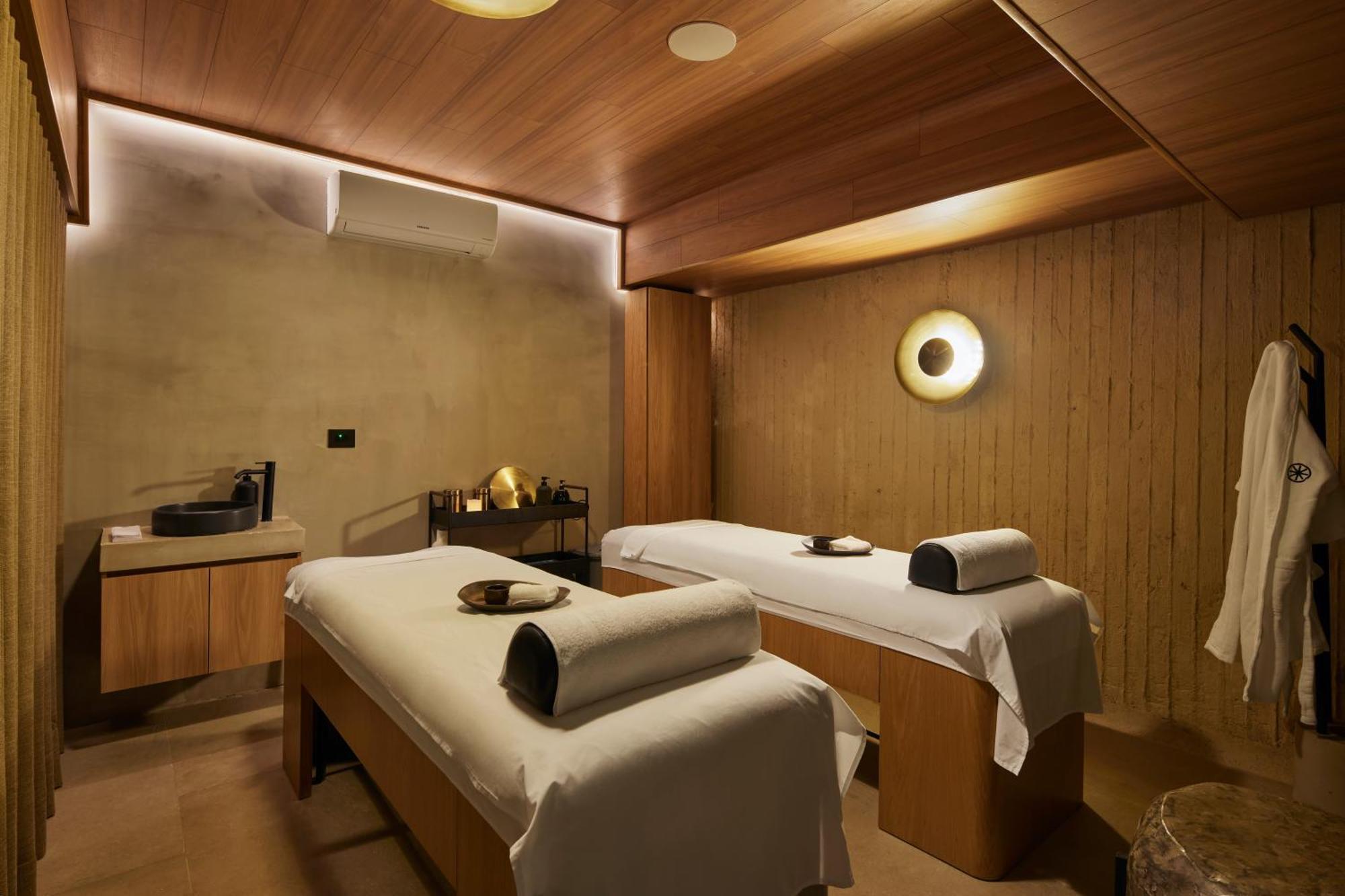 Wellcomm Spa & Hotel 메딜린 외부 사진