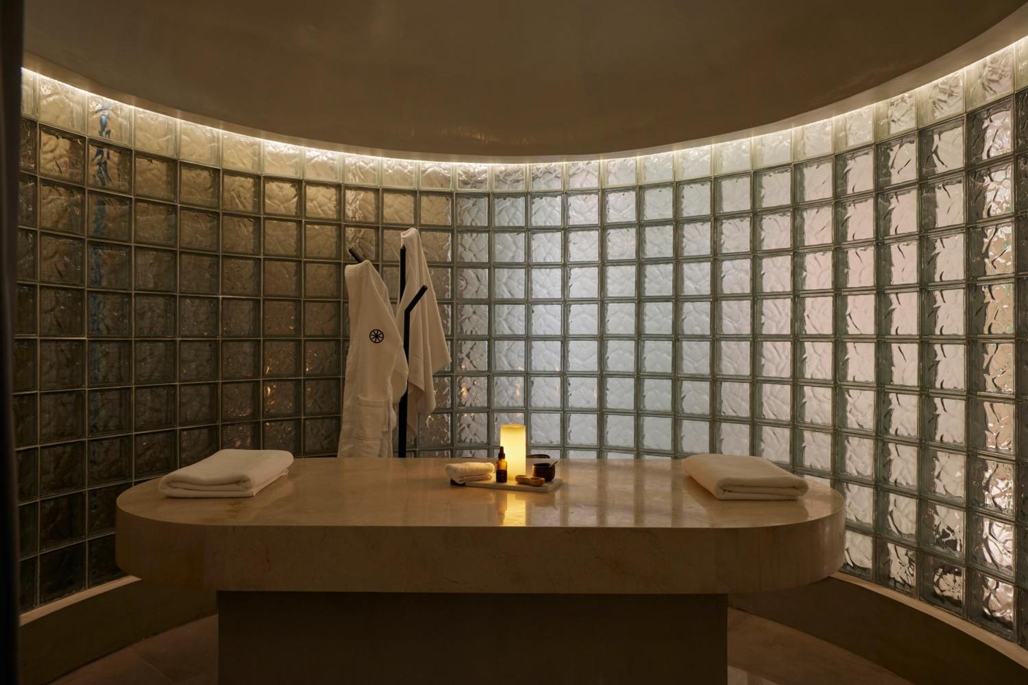 Wellcomm Spa & Hotel 메딜린 외부 사진