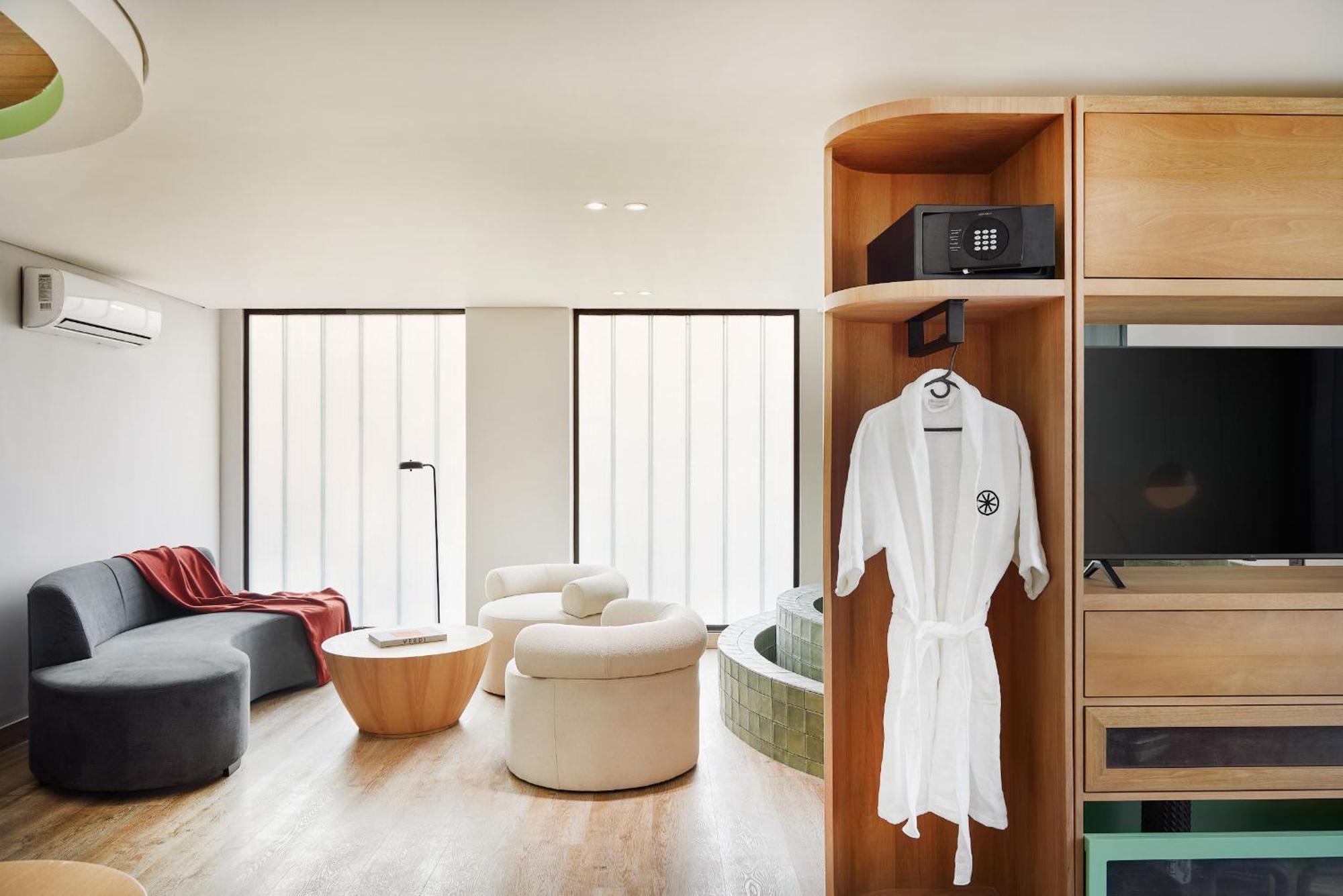 Wellcomm Spa & Hotel 메딜린 외부 사진
