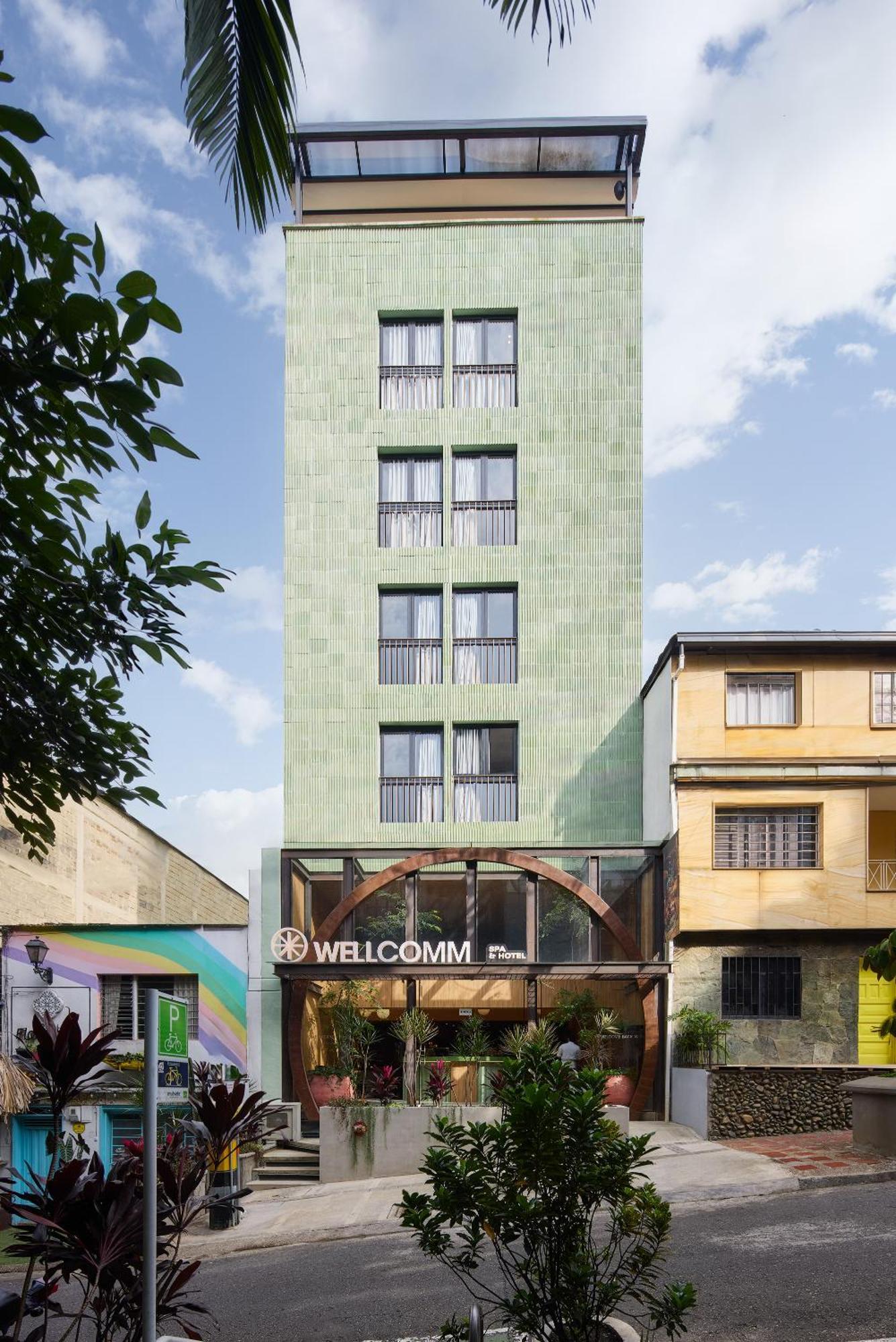 Wellcomm Spa & Hotel 메딜린 외부 사진